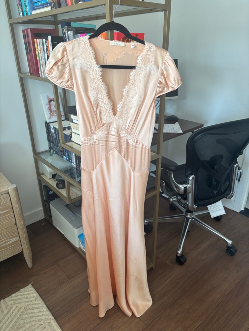 Doen Blush Satin Midi Dress with Lace V-Neck - Picture 3 of 3